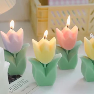 Tulip-Flower Shaped Scented Candle Hand-made Paraffin Wax Aromatherapy Candle for Home Bedroom Wedding Party Decoration